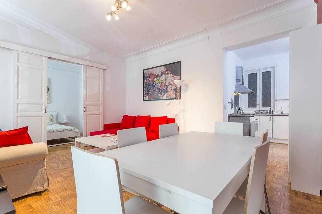 Piso Confortable Y Centrico Apartment Madrid Exterior photo