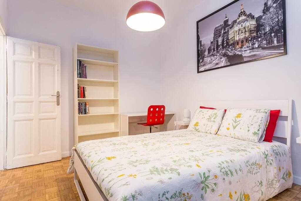 Piso Confortable Y Centrico Apartment Madrid Exterior photo