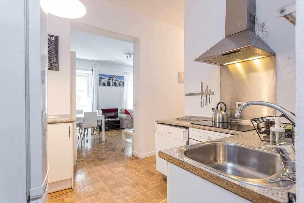 Piso Confortable Y Centrico Apartment Madrid Exterior photo
