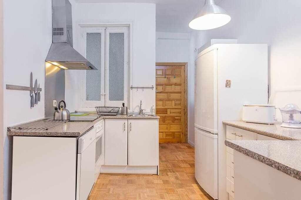 Piso Confortable Y Centrico Apartment Madrid Exterior photo